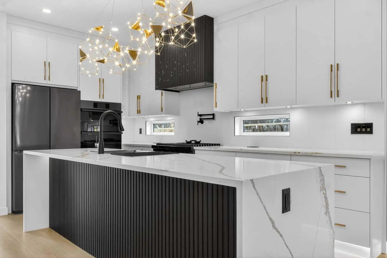 720 52 Avenue Southwest, Calgary – Residential Detached Listing Photo 9