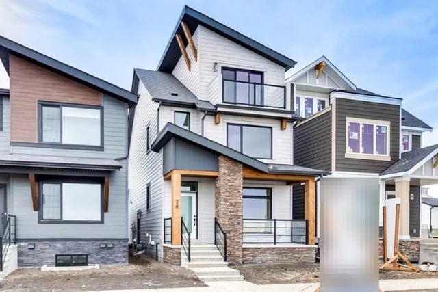 28 Bluerock Terrace Sw, Calgary