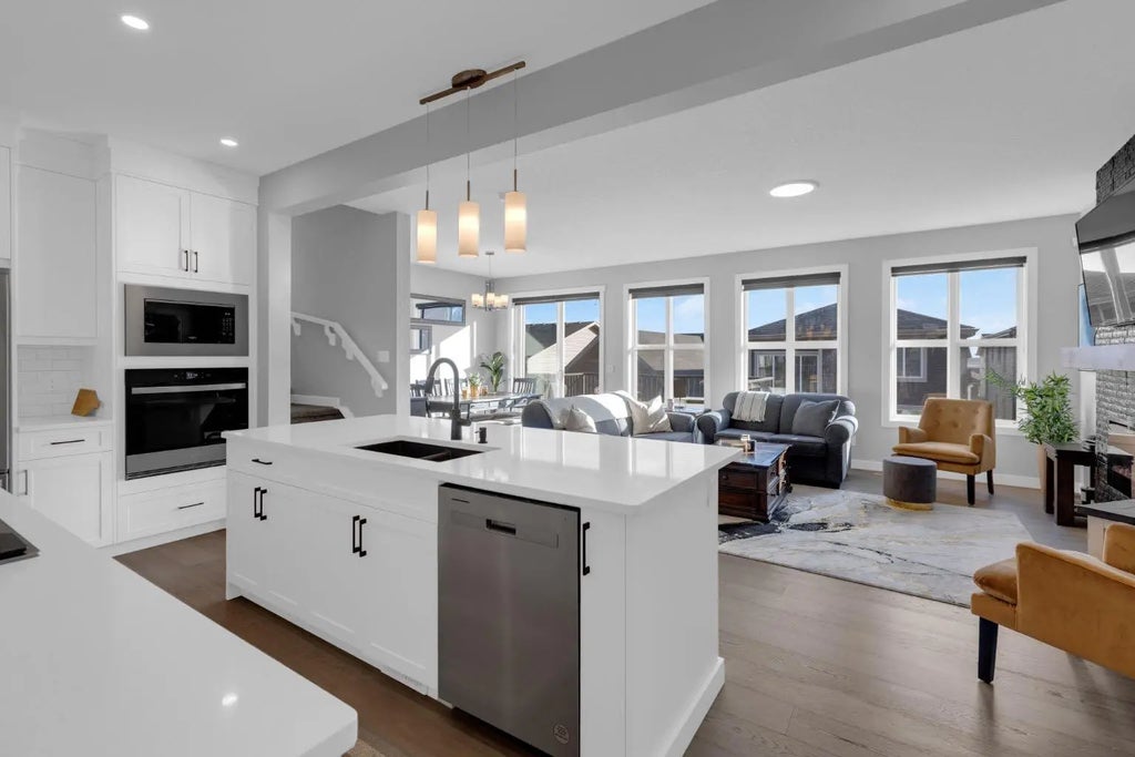 160 Precedence Hill , Cochrane