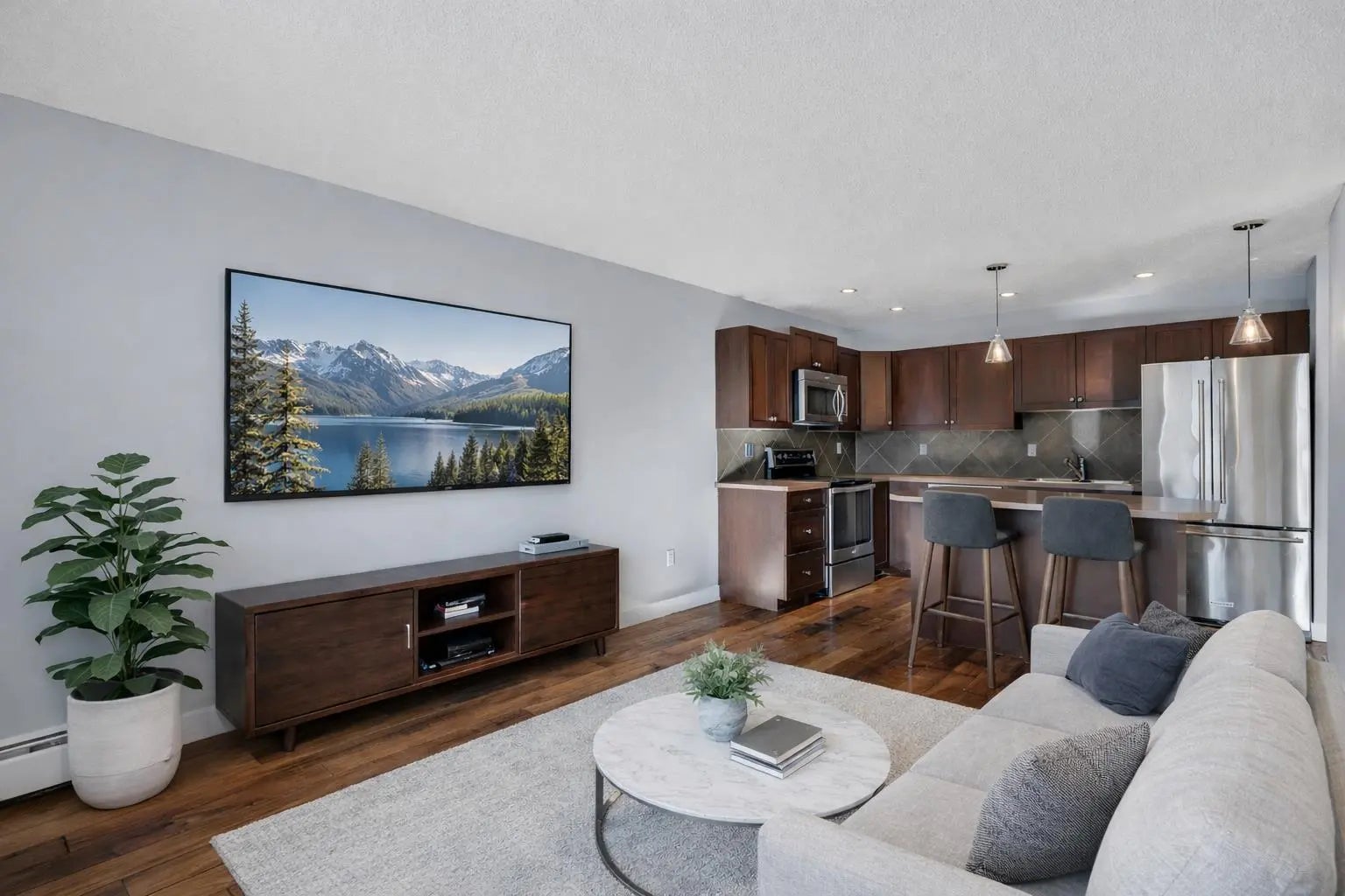 304, 1828 12 Avenue Southwest, Calgary – Residential Apartment Listing Photo 2