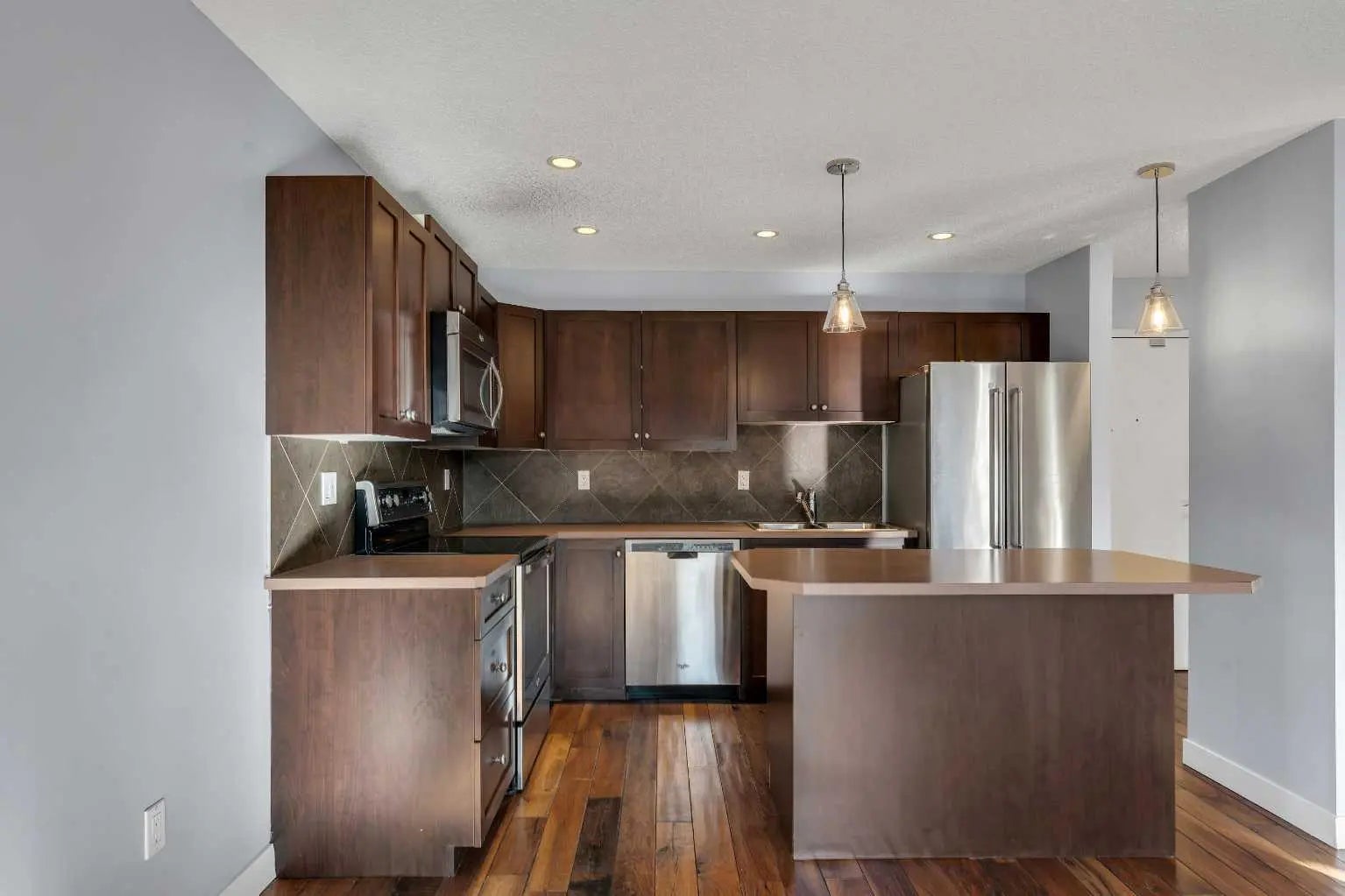 304, 1828 12 Avenue Southwest, Calgary – Residential Apartment Listing Photo 8