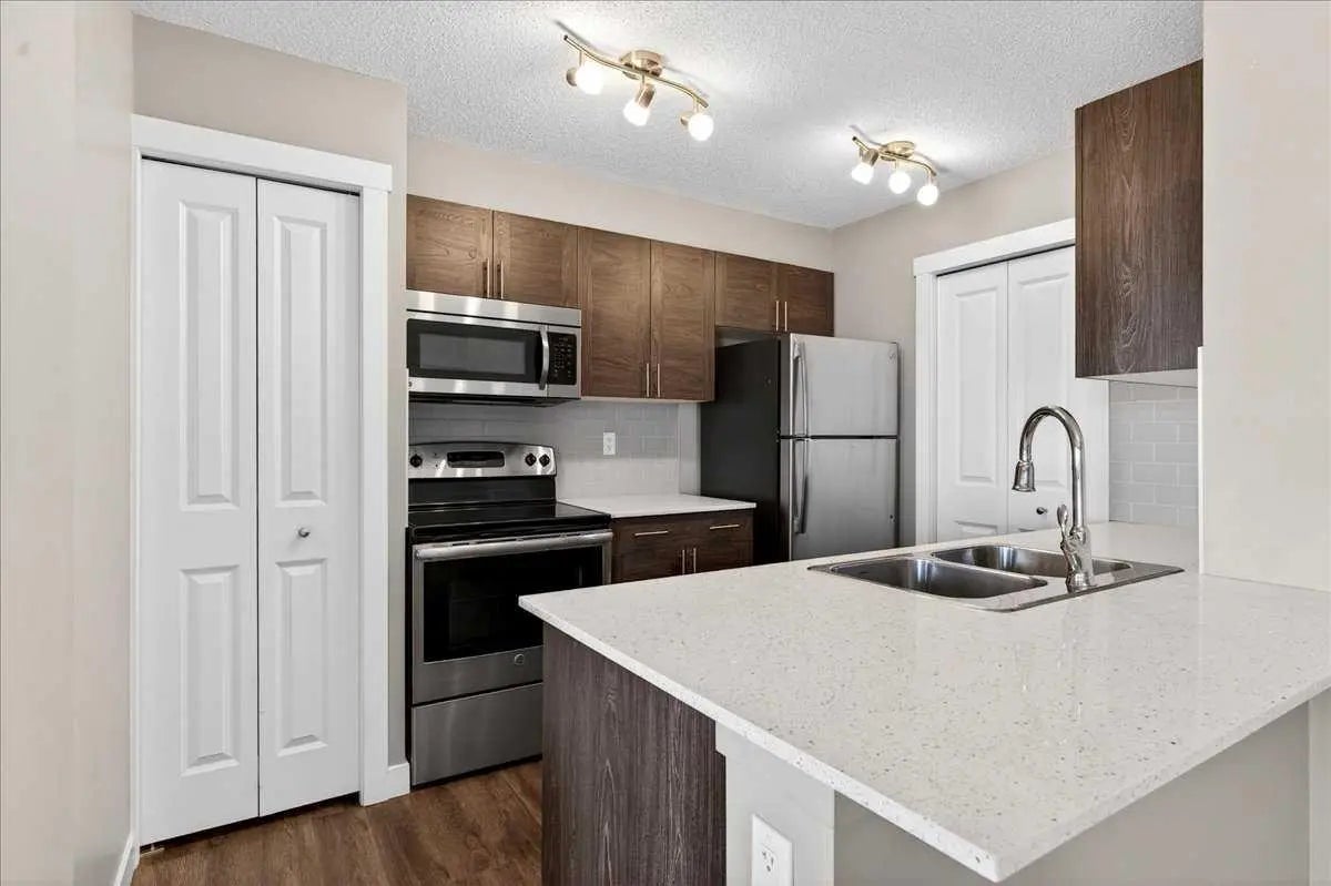 607, 20 Kincora Glen Park Northwest, Calgary – Residential Apartment Listing Photo 10