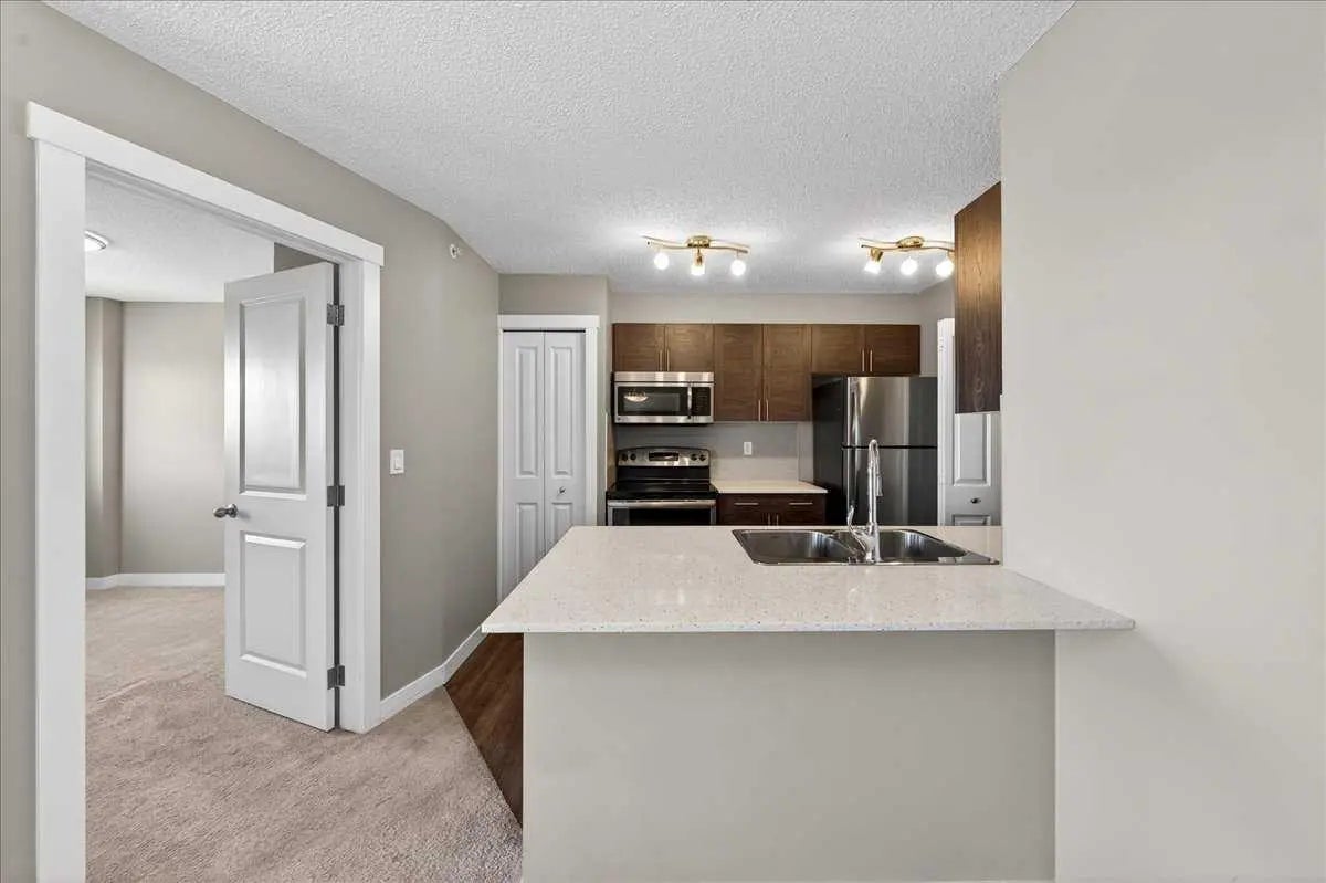 607, 20 Kincora Glen Park Northwest, Calgary – Residential Apartment Listing Photo 5