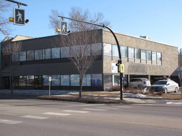 B, 4924 48 Avenue , Innisfail