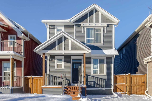 13 Howse Row Ne, Calgary