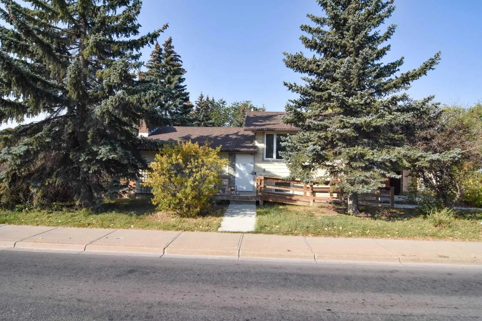 309 Main Street Northwest, Airdrie – Commercial Mixed Use Listing Photo 11