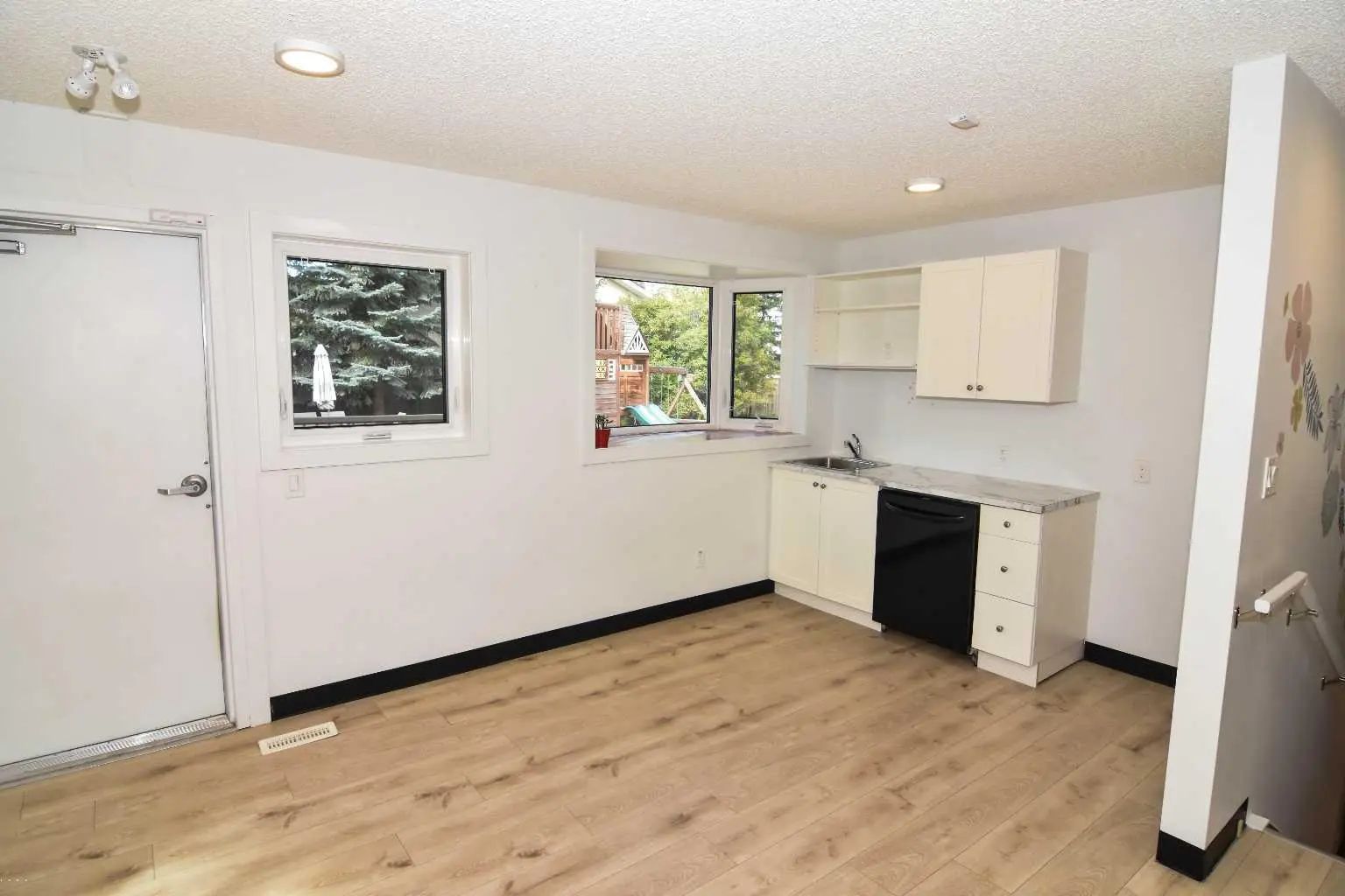 309 Main Street Northwest, Airdrie – Commercial Mixed Use Listing Photo 19