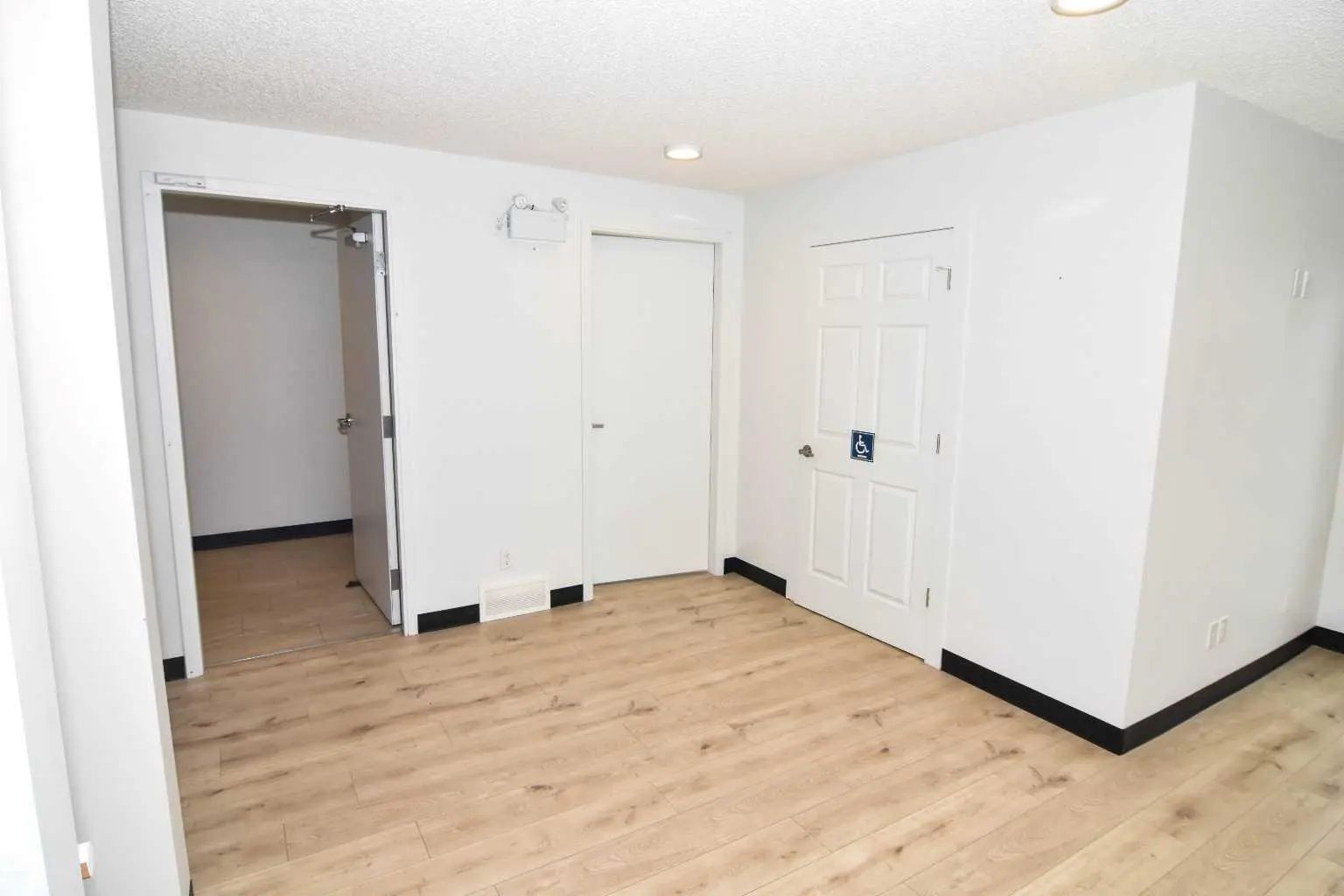 309 Main Street Northwest, Airdrie – Commercial Mixed Use Listing Photo 21