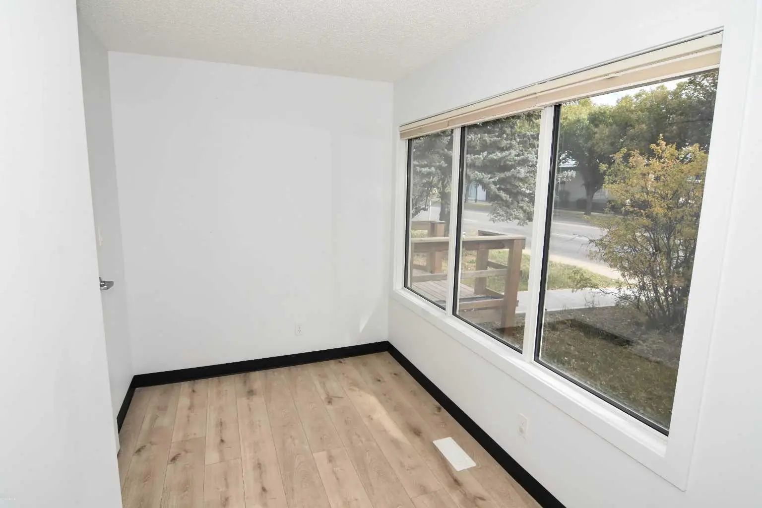309 Main Street Northwest, Airdrie – Commercial Mixed Use Listing Photo 27