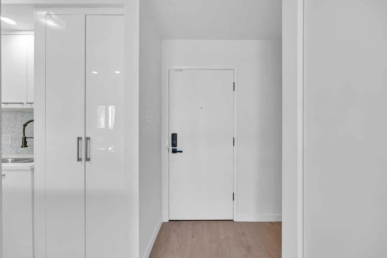 701, 1111 15 Avenue Southwest, Calgary – Residential Apartment Listing Photo 9