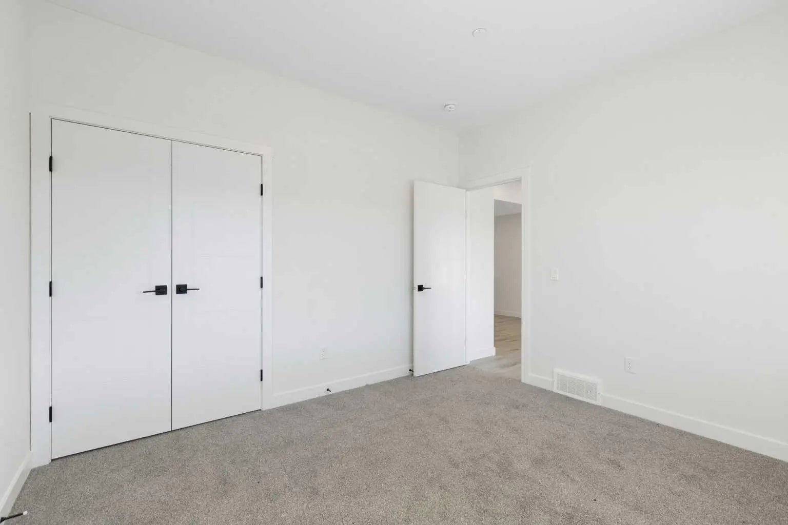 25 St. Andrews Close , Lyalta – Residential Semi Detached (Half Duplex) Listing Photo 27