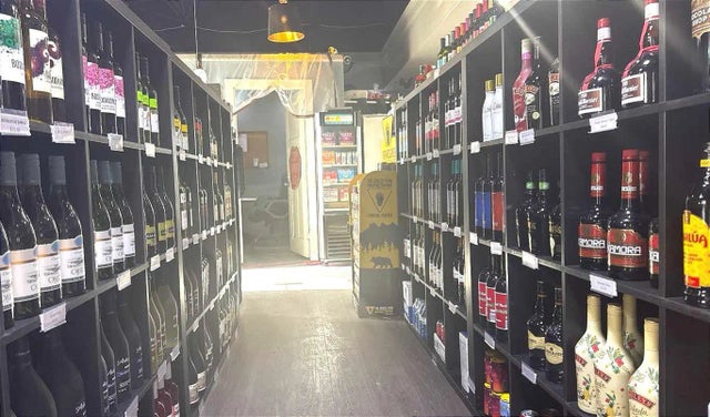 123 Highway 1 Road , Strathmore