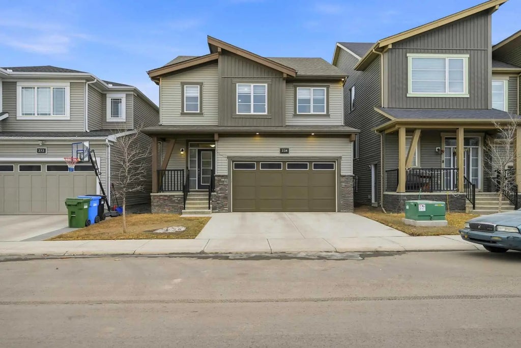 228 Carringham Road , Calgary