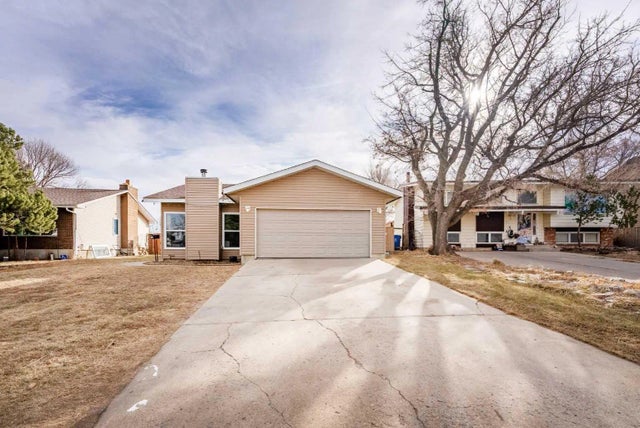 139 Laval Boulevard W, Lethbridge