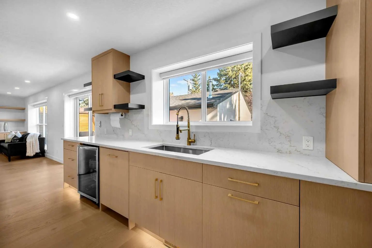 4239 Vauxhall Crescent Northwest, Calgary – Residential Detached Listing Photo 11