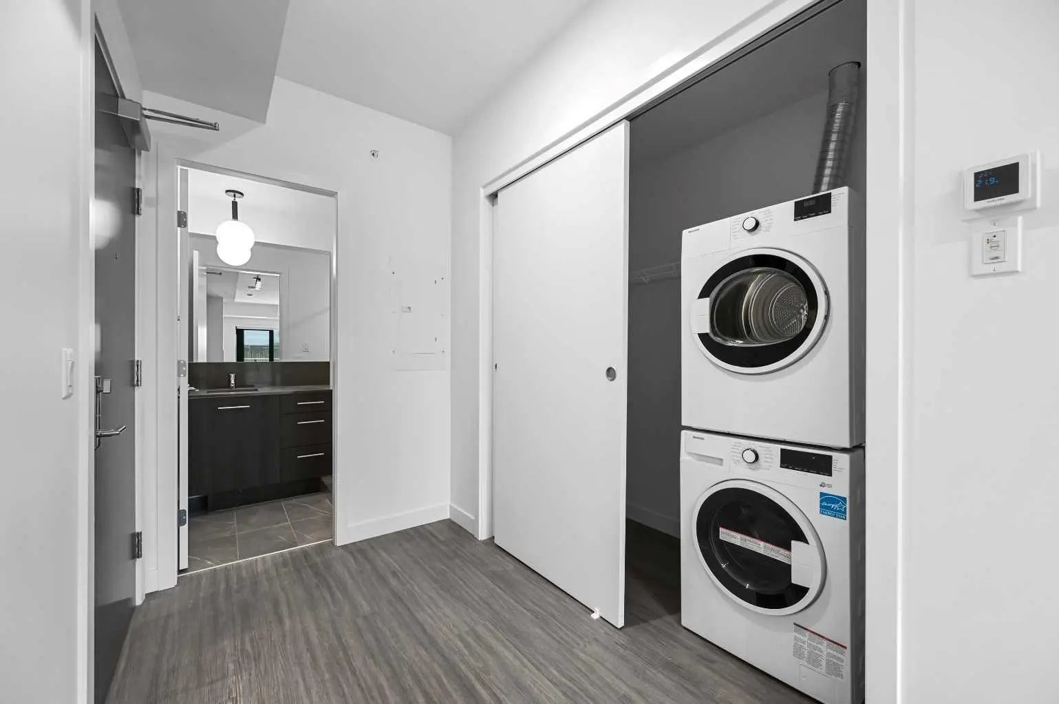 704, 730 2 Avenue Southwest, Calgary – Residential Apartment Listing Photo 8