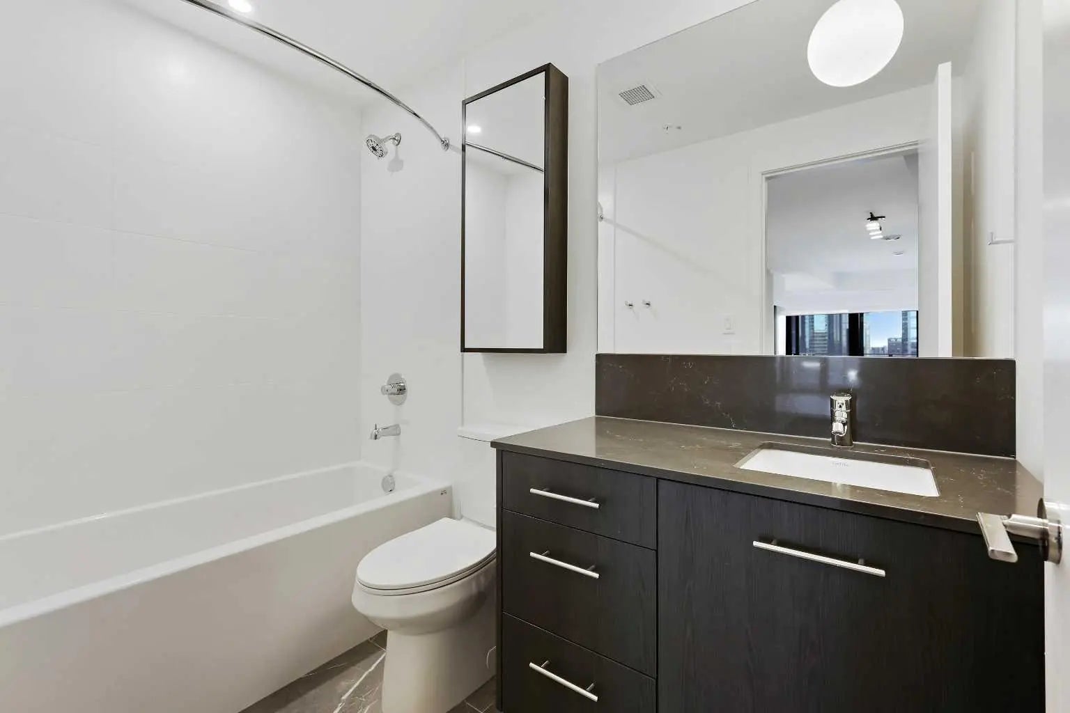 1103, 730 2 Avenue Southwest, Calgary – Residential Apartment Listing Photo 3