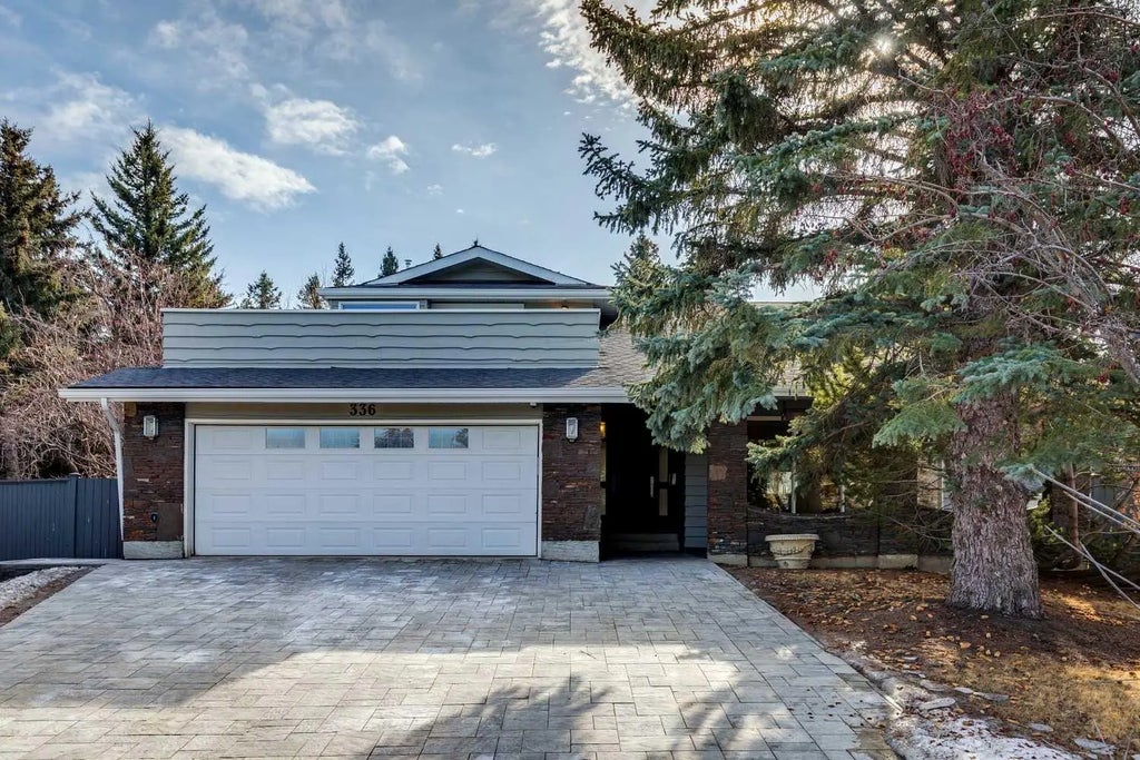 336 Pump Hill Gardens Sw, Calgary