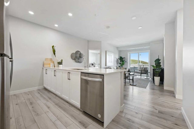 Photo for MLS®# A2286104 - home for sale at 310, 255 Les Jardins Park Southeast, Douglasdale/Glen, Calgary Alberta