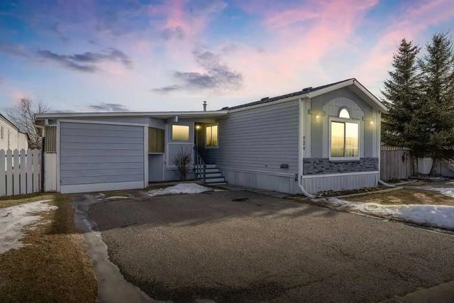 424 Heritage Crescent , Okotoks