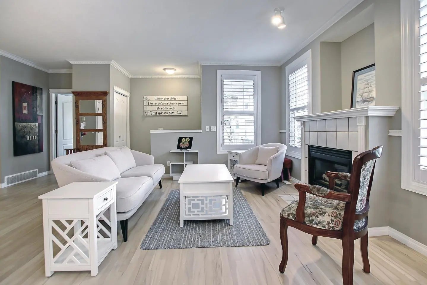 92 Prestwick Gardens Southeast, Calgary – Residential Row/Townhouse Listing Photo 2