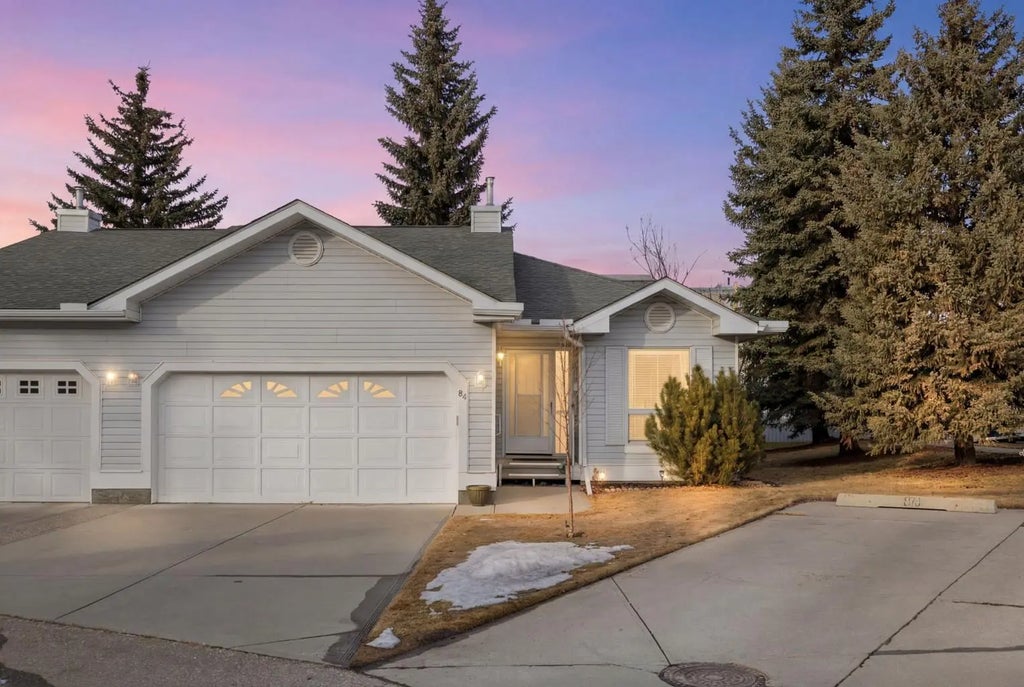 84 Deer Ridge Close Se, Calgary