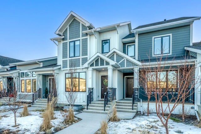 5 Larkspur Bend , Okotoks