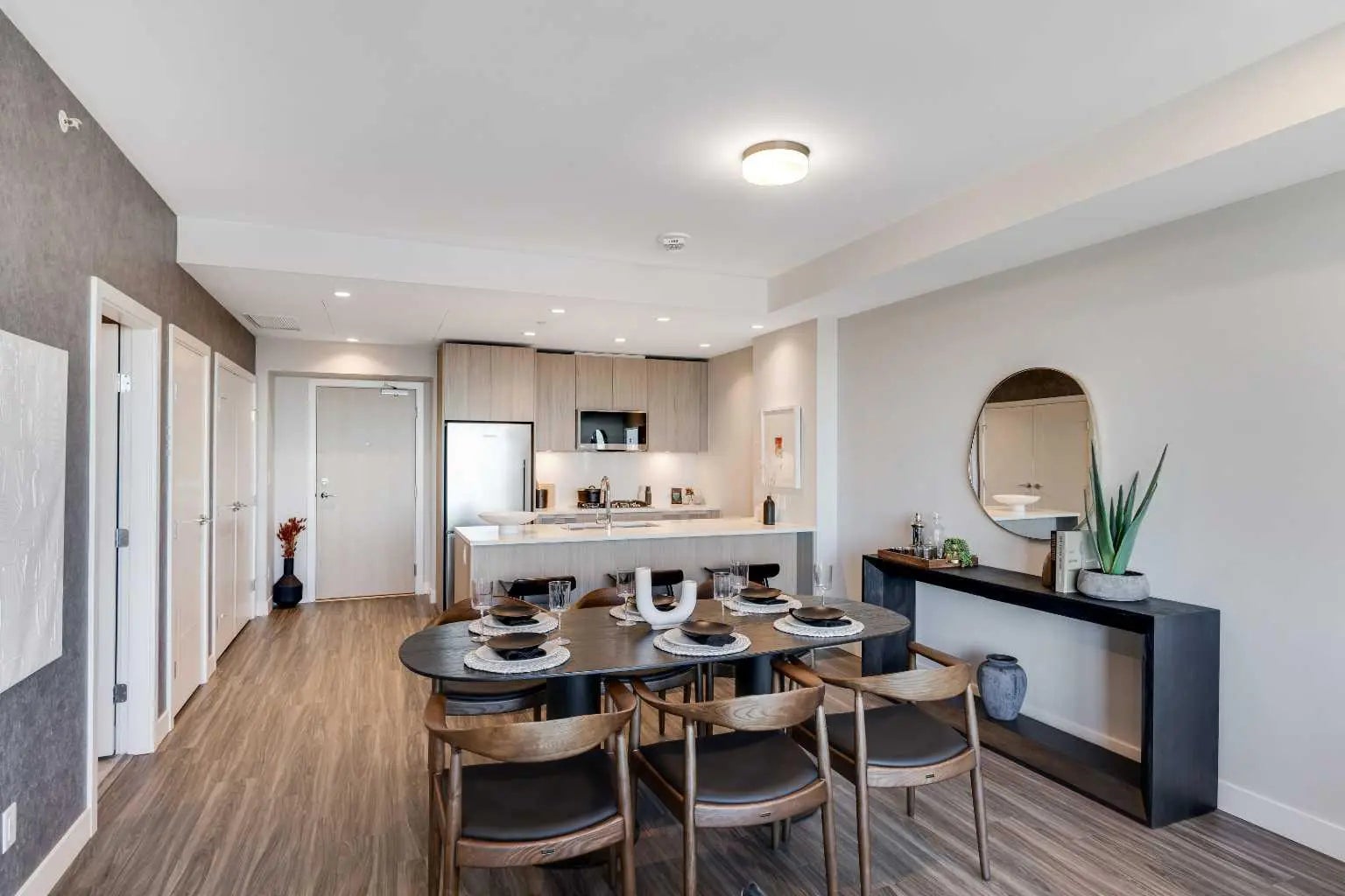 1803, 530 3 Street Southeast, Calgary – Residential Apartment Listing Photo 9