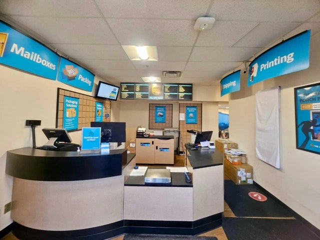 104, 743 Railway Avenue , Canmore