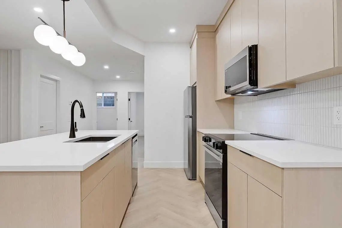 2216 35 Street Southwest, Calgary – Residential Semi Detached (Half Duplex) Listing Photo 45