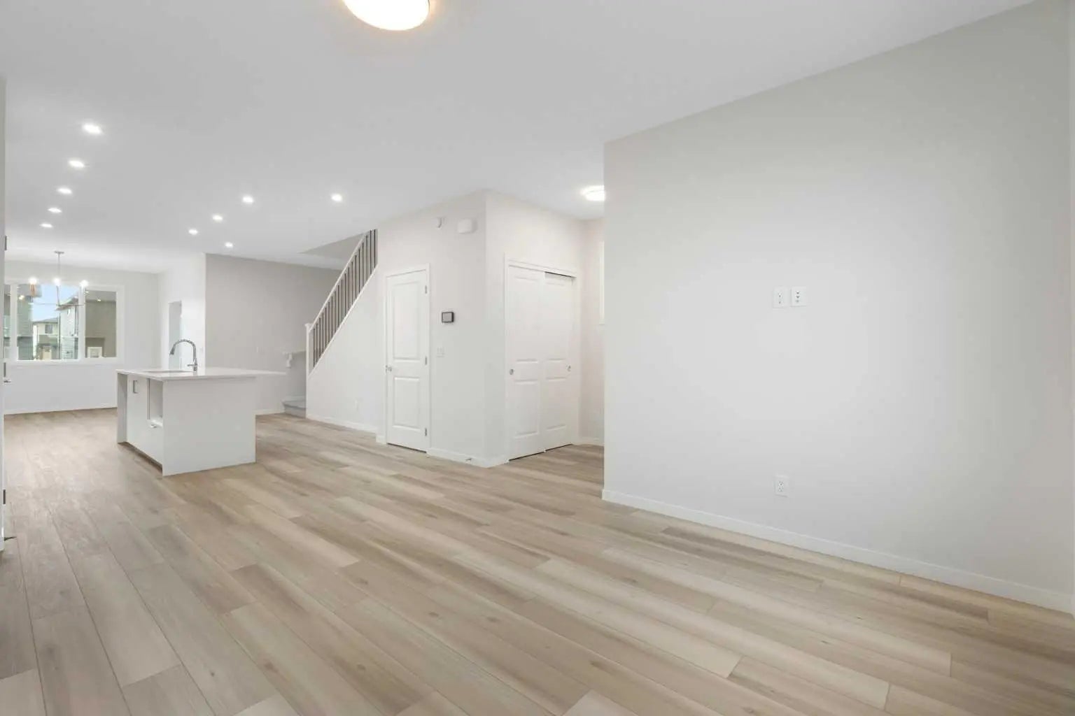 680 Buffaloberry Manor Southeast, Calgary – Residential Detached Listing Photo 11