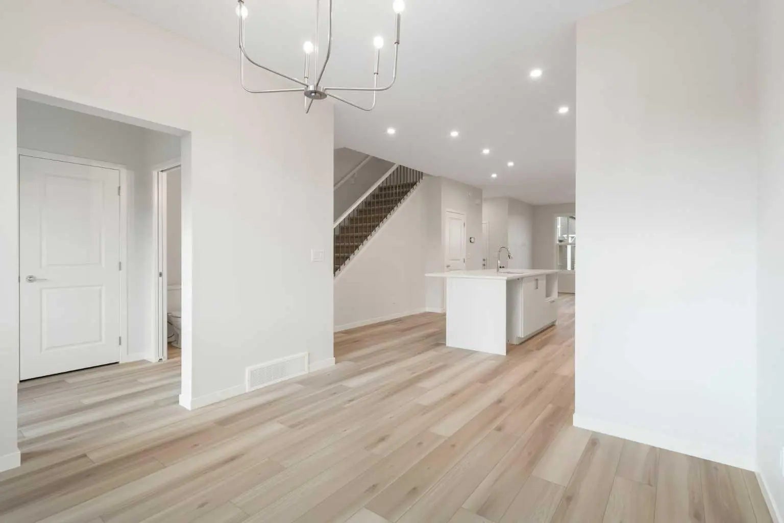 680 Buffaloberry Manor Southeast, Calgary – Residential Detached Listing Photo 16