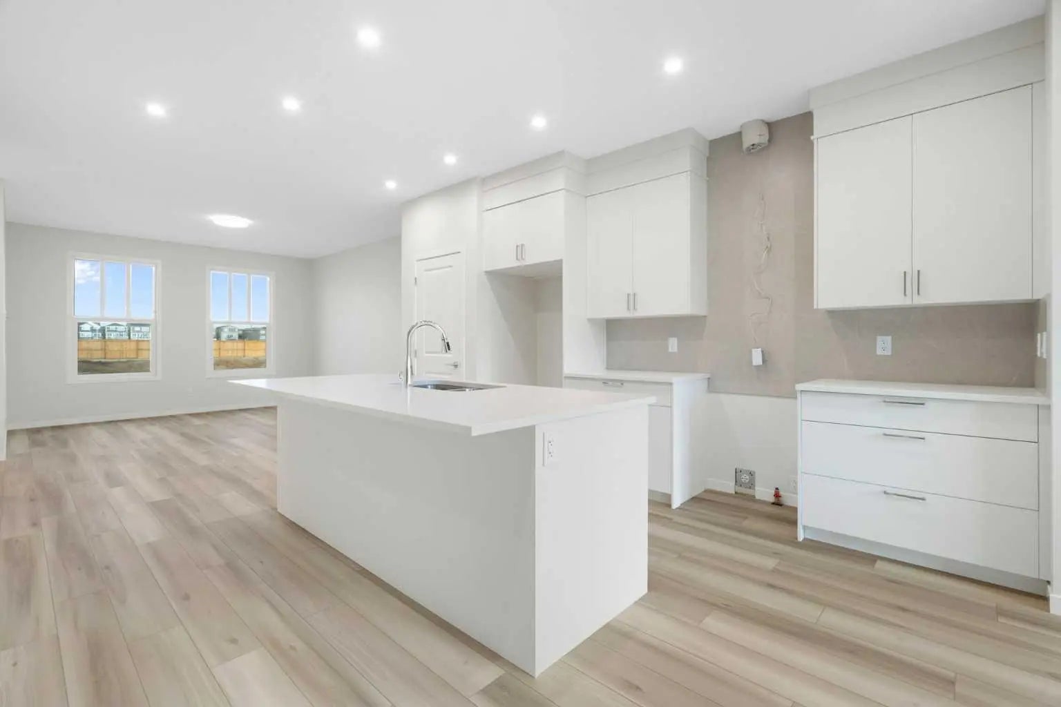 680 Buffaloberry Manor Southeast, Calgary – Residential Detached Listing Photo 2