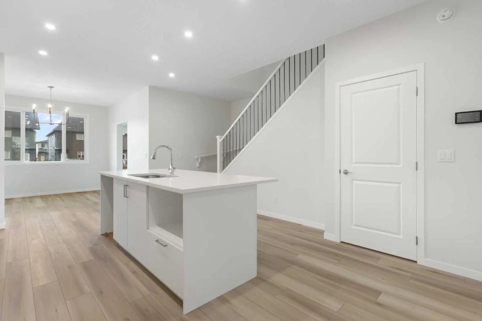 680 Buffaloberry Manor Southeast, Calgary – Residential Detached Listing Photo 5