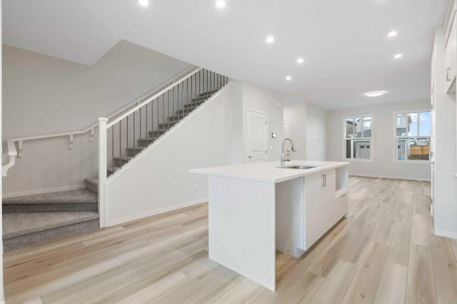 680 Buffaloberry Manor Southeast, Calgary – Residential Detached Listing Photo 6