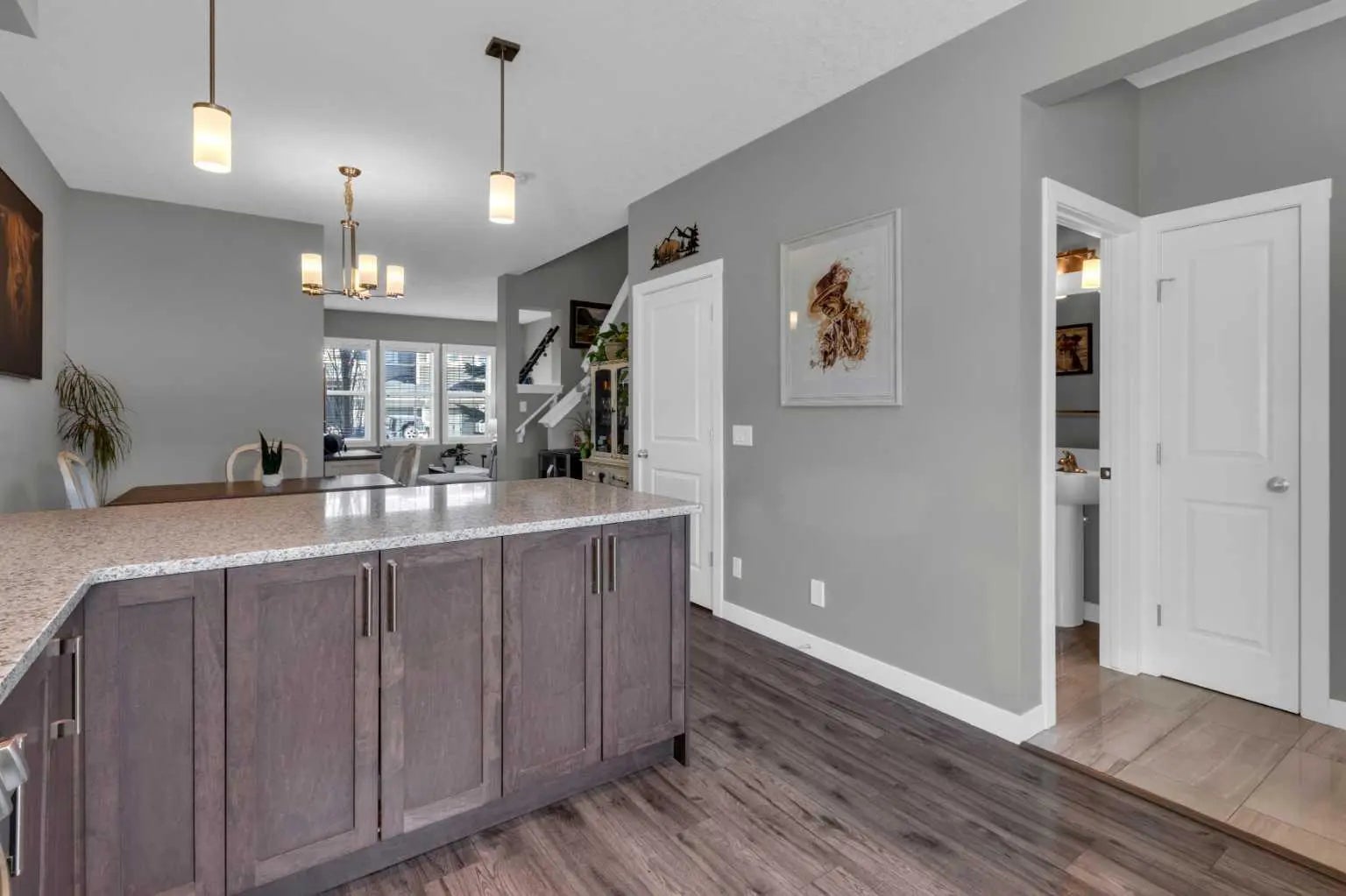 594 Hillcrest Road Southwest, Airdrie – Residential Row/Townhouse Listing Photo 11