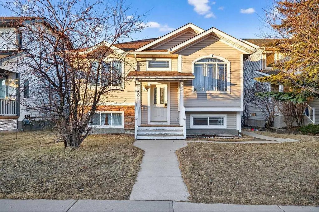 68 Silver Springs Way Nw, Airdrie