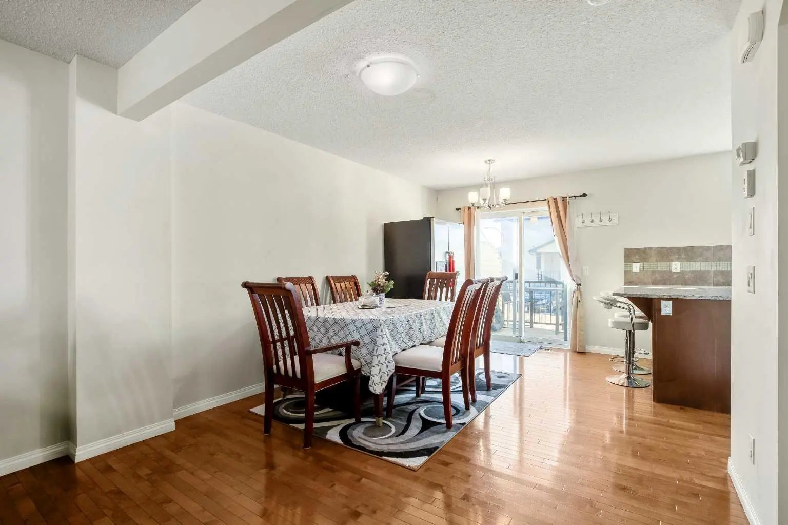 8339 Saddlebrook Drive Northeast, Calgary – Residential Row/Townhouse Listing Photo 5