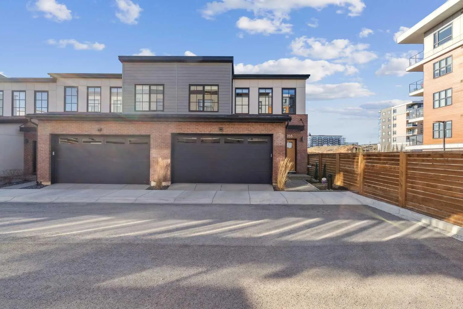 255, 7820 Spring Willow Drive Southwest, Calgary – Residential Row/Townhouse Listing Photo 2