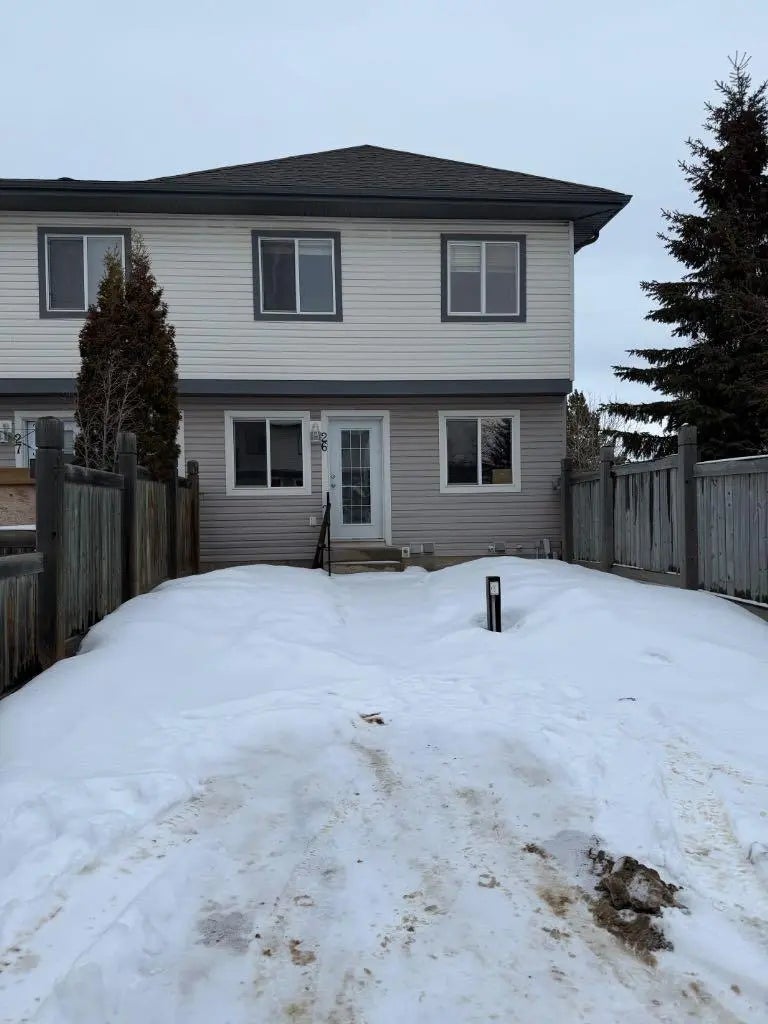 26, 187 Millennium Gate , Fort McMurray