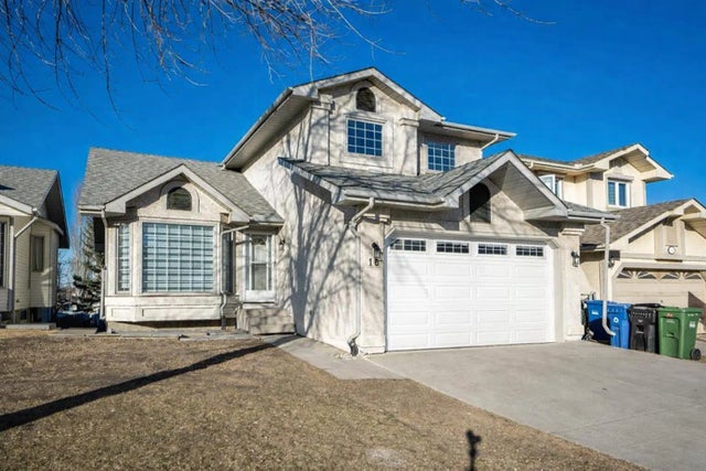 16 Sandringham Close Nw, Calgary