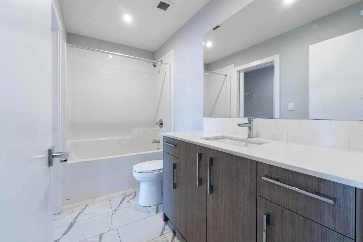 2111, 681 Savanna Boulevard Northeast, Calgary – Residential Apartment Listing Photo 21