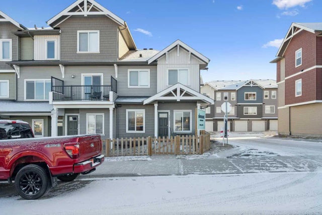 101, 24 Rivercrest Drive , Cochrane