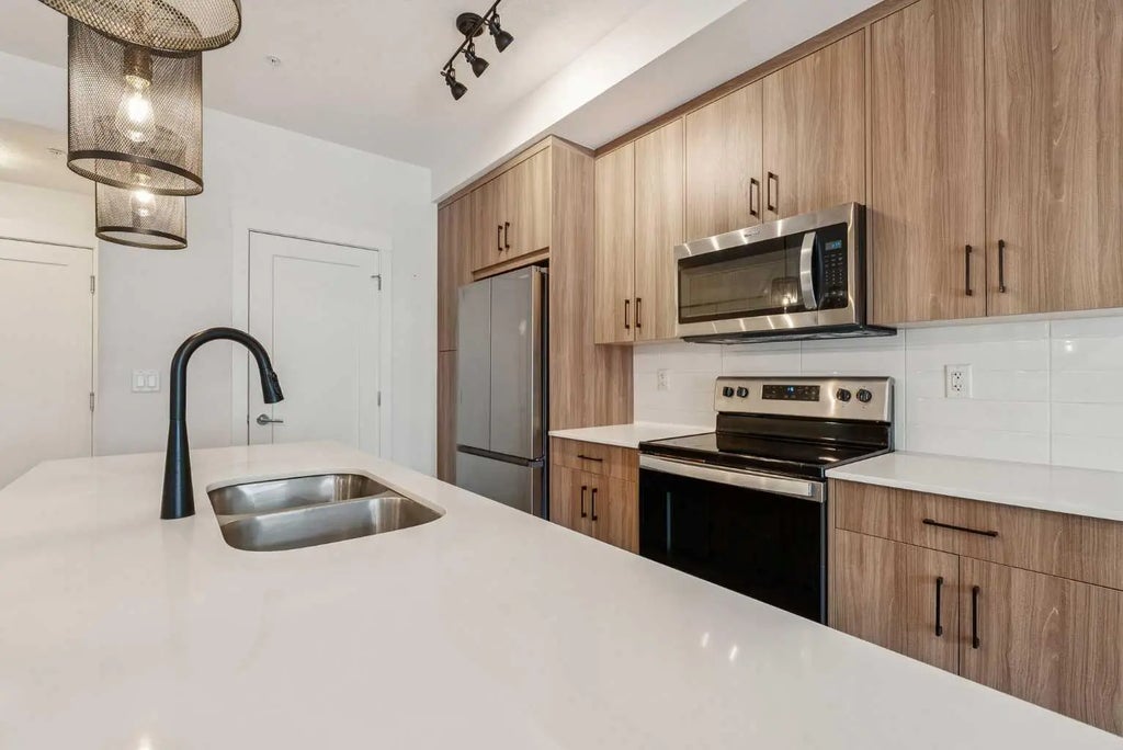 203, 500 Auburn Meadows Common Se, Calgary