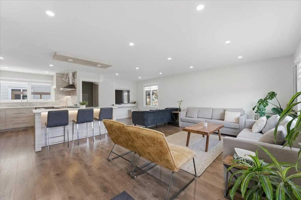 6603 Malvern Road Northeast, Calgary – Residential Detached Listing Photo 3