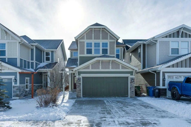 Cochrane Home for Sale: Residential Listing in Sunset Ridge