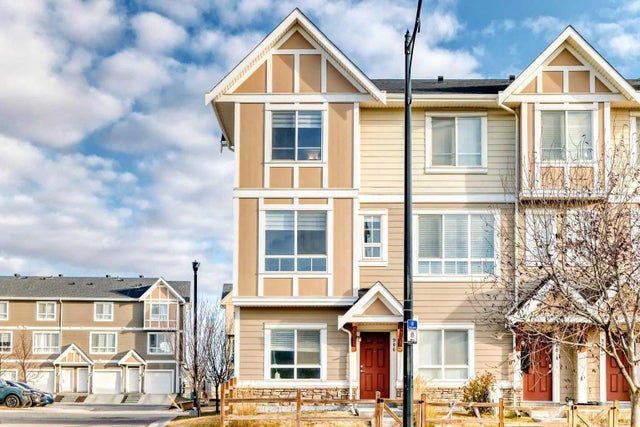 986 Sherwood Boulevard Nw, Calgary