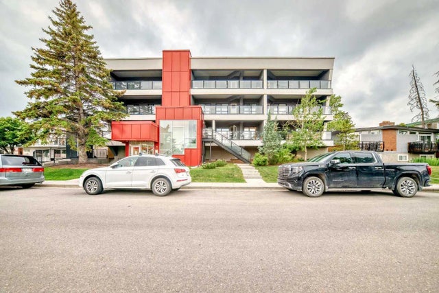106, 1629 38 Street Sw, Calgary