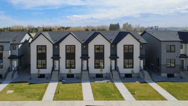 2813 16 Avenue , Coaldale