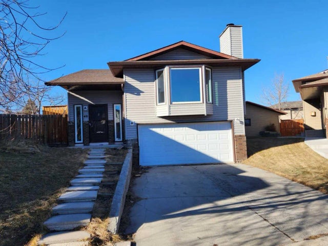 48 Bermondsey Court Nw, Calgary